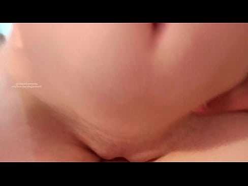 ❤️ Irqad fil-kamra ta’ oħti u hekk qomt ️ Porno lilna ☑