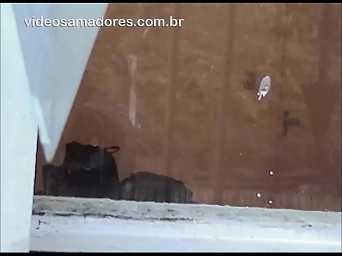 ❤️ Raġel qarn iħares lit-tfajla tiegħu ma' raġel ieħor, jirreġistra video fuck mingħajr ma jfixkel lill-koppja ️ Porno lilna ☑